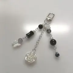ハンドメイド バラと蝶のチャーム キーホルダー