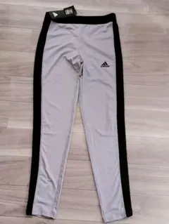 【未使用タグ付き】adidas グレー レギンス　М　スパッツ