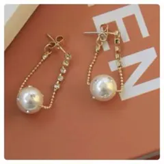 ラインストーンデコレーション 人工パール ピアス　可愛い　オシャレ