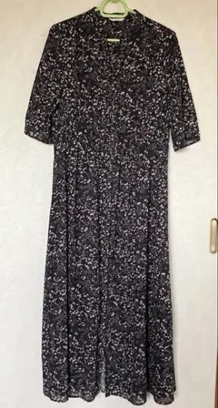 Te chichi テチチ花柄ワンピース