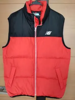 New Balance ダウンベスト Lサイズ 赤黒