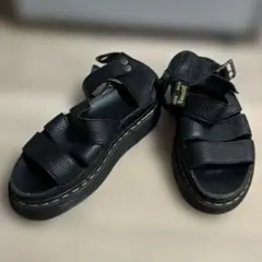 Dr.Martens 厚底サンダルのサムネイル