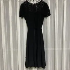 美品　FLICKA（フリッカ）　レース✖️裾プリーツワンピースのサムネイル