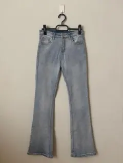 脚長見え　ローライズデニムパンツ　レディース