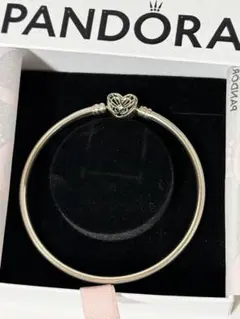 PANDORA バングル ハートモチーフ シルバーのサムネイル