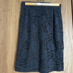 【タイムセール】アンタイトル　美品　膝丈レーススカート