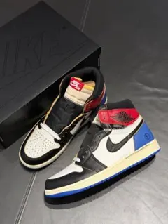 耐克 Air Jordan 1 高筒 IO7847-002