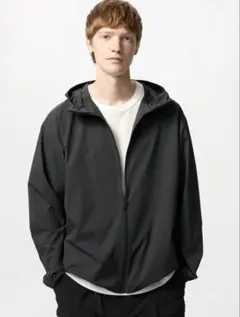 ユニクロ　ポケッタブルUVカットパーカ　XLサイズ　ブラック