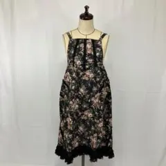 ハンドメイド・エプロンドレス　【クリスマスプレゼント】　お値下げ
