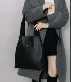 Item thumbnail for item 76a72af9-6cdf-4b34-83fb-f40716595ad7