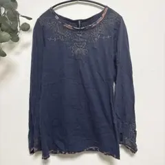 刺繍 ボタニカル フラワー 長袖カットソー ラウンドネック エレガント 紺 綿