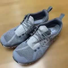 On cloud スニーカー グレー メンズ