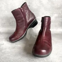 KEEN キーン　Mora Button Boot レザー　アンクルブーツのサムネイル
