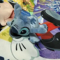 ​【新品タグ付】スティッチ 寝そべり ぬいぐるみ ストラップ＆キーチェーン