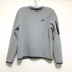 Nike グレー テックフリースプルオーバー ジッパーポケット付き　Mサイズ