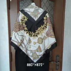 装飾的な金色模様のスカーフ 88cm×87cm