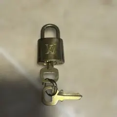 LOUIS VUITTON ルイヴィトン　パドロック　南京錠