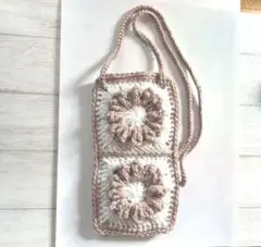 スマホショルダーバッグ　モチーフ編み　ハンドメイド　編み物　かぎ針編み　ピンク