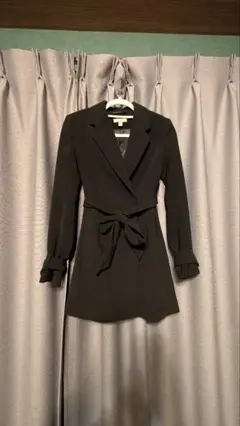 H&M ブラック ジャケット ウエストリボン付き Aライン　おしゃれ　レディース