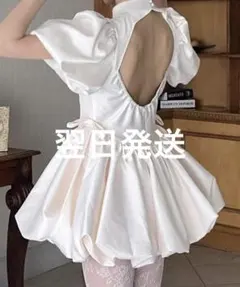 treat ürself サテンバルーンぺプラムミニワンピース - メルカリ
