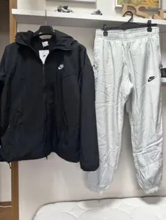ナイキ(NIKE)ウインドブレーカー ジャケット&パンツ　セットアップ