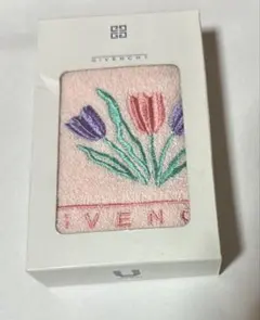 GIVENCY タオルハンカチ　ピンク　花柄　チューリップ