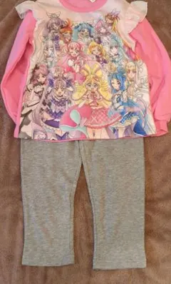 新品・未使用 ひみつのアイプリ ピンク パジャマ ルームウェア 130