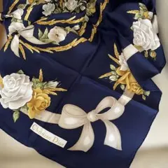 Christian Dior 花柄シルクスカーフ