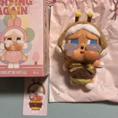 POPMART クライベイビー Crying Again ハチ　初期不良あり