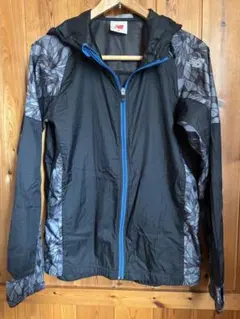 New Balance ウィンドブレーカー