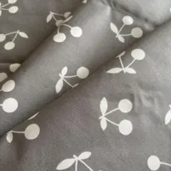 チェリー柄プリント生地 グレー（80cm）