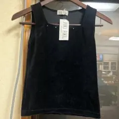 新品未使用品 PIKI PIKI ブラックノースリーブトップス　ベスト
