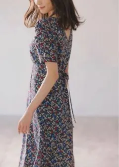 COCO DEAL パフスリーブリトルフラワーワンピース　サイズ1