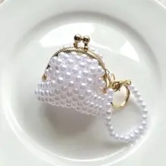 ビーズ　がま口　パールホワイト♡のサムネイル