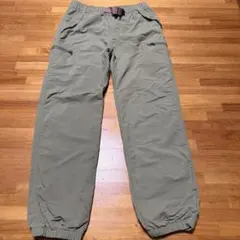 パタゴニア、アウトドアパンツのサムネイル
