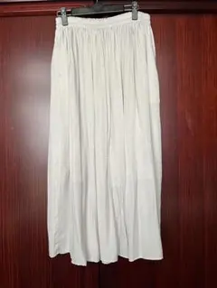 UNIQLOユニクロ　未着用　薄手ギャザースカート　裏地付き　Lサイズナチュラル