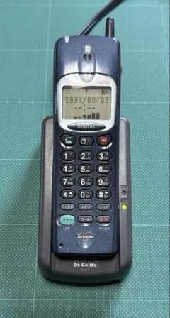 NTT docomo N203 HYPER サファイアブルー ドコモのサムネイル
