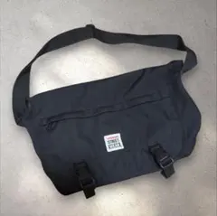 VISION STREET WEAR メッセンジャーバッグ ブラックのサムネイル