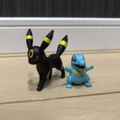 ポケモン　スケールワールド　ワニノコ　ブラッキー　フィギュア　ジョウト