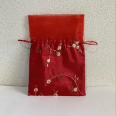 オーガンジー 赤い刺繍入り巾着袋
