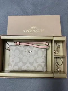 コーチ　シグネチャー リストレット マルチポーチBOX付き