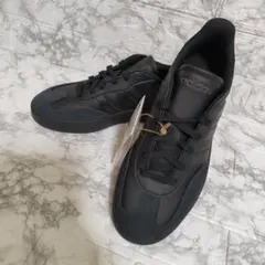 【新品未使用】adidas スニーカー　26.5cm