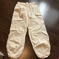 UNIQLO カーゴパンツ アイボリー Sサイズ
