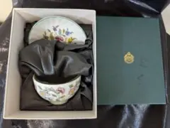 Minton 花柄カップとソーサー