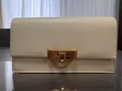 CHARLES & KEITH ショルダーバッグ