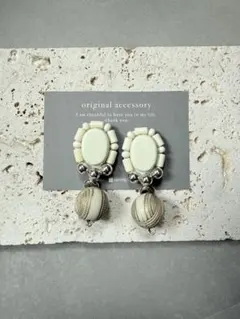 サージカルステンレス⭐︎ウッドビーズのゆらゆらピアス