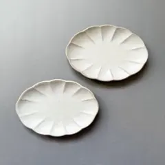 美濃焼　しのぎ　小皿　楕円皿　プレート　2枚のサムネイル