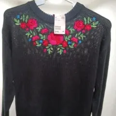 H&M新品未使用黒の花柄刺繍ニットセーター 長袖
