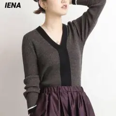 IENA 3×3 リブ　Vネックニット