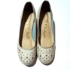 フラットシューズ